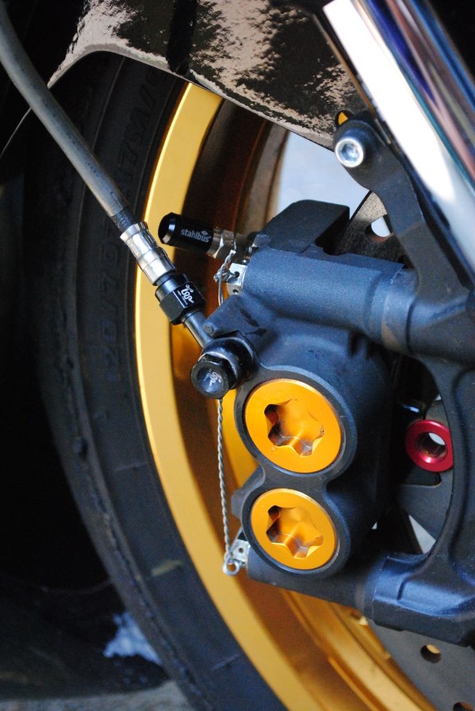 Stahlbus Brake Bleeding System (SpeedBleeders) **SPECIAL** Suzuki